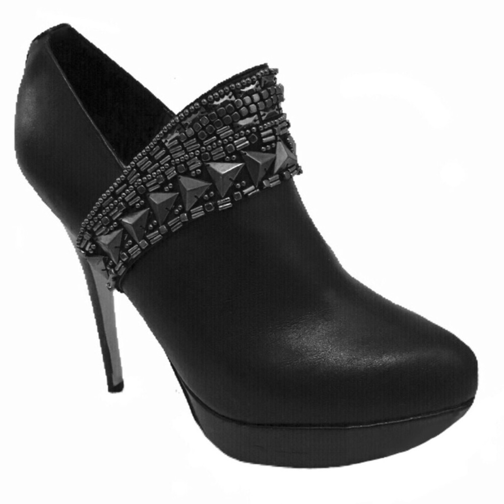 Size 10 Clarissa Bakers Leather Booties Heels Bead